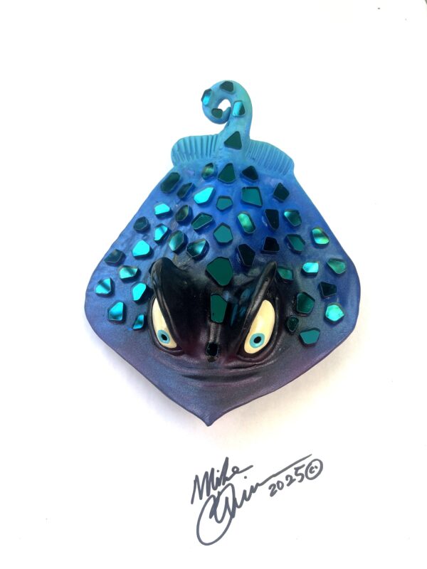 Wild Oscar Stingray - Fish with Attitude