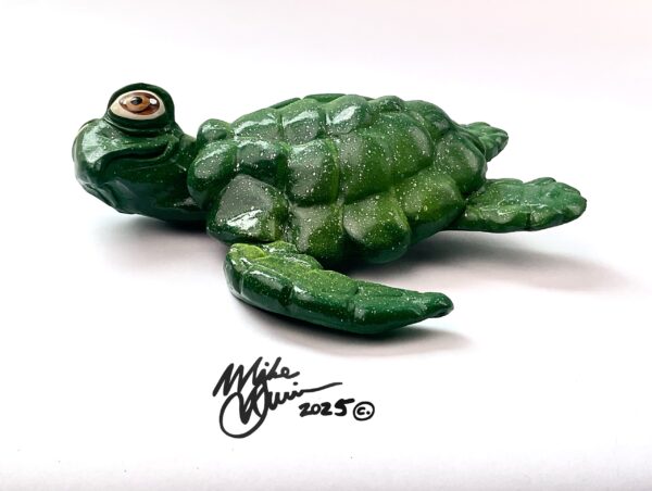 Frankie Two Guns Sea Turtle - Image 3